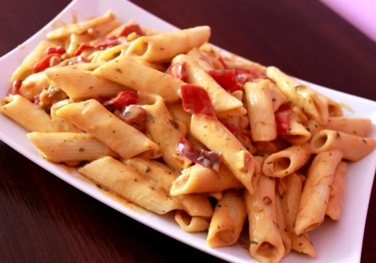 Penne carbonara przepis: Idealne włoskie danie w 20 minut Penne carbonara przepis: Idealne włoskie danie w 20 minut