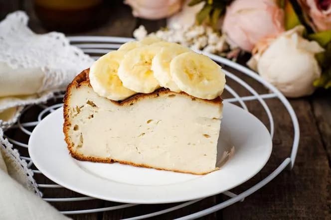 Dietetyczne ciasto bananowe przepis na zdrowy i pyszny deser bez wyrzutów Dietetyczne ciasto bananowe przepis na zdrowy i pyszny deser bez wyrzutów