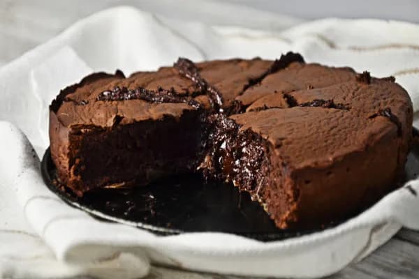 Ciasto czekoladowa lawa przepis – idealny deser na każdą okazję Ciasto czekoladowa lawa przepis – idealny deser na każdą okazję