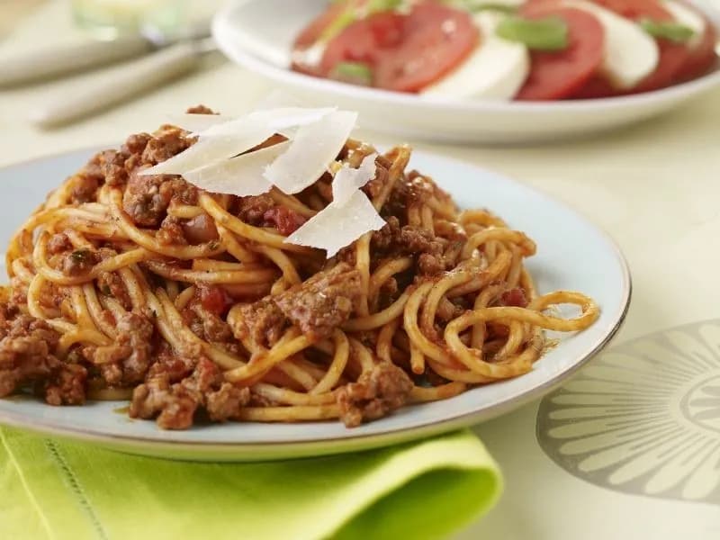 Czym doprawić spaghetti - 7 sekretów mistrzów włoskiej kuchni Czym doprawić spaghetti - 7 sekretów mistrzów włoskiej kuchni